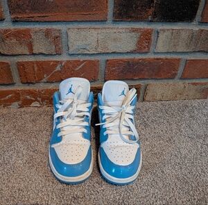 Nike Air Jordan 1 Low Kids Blue and White Sneakers Boys Size 5Y
